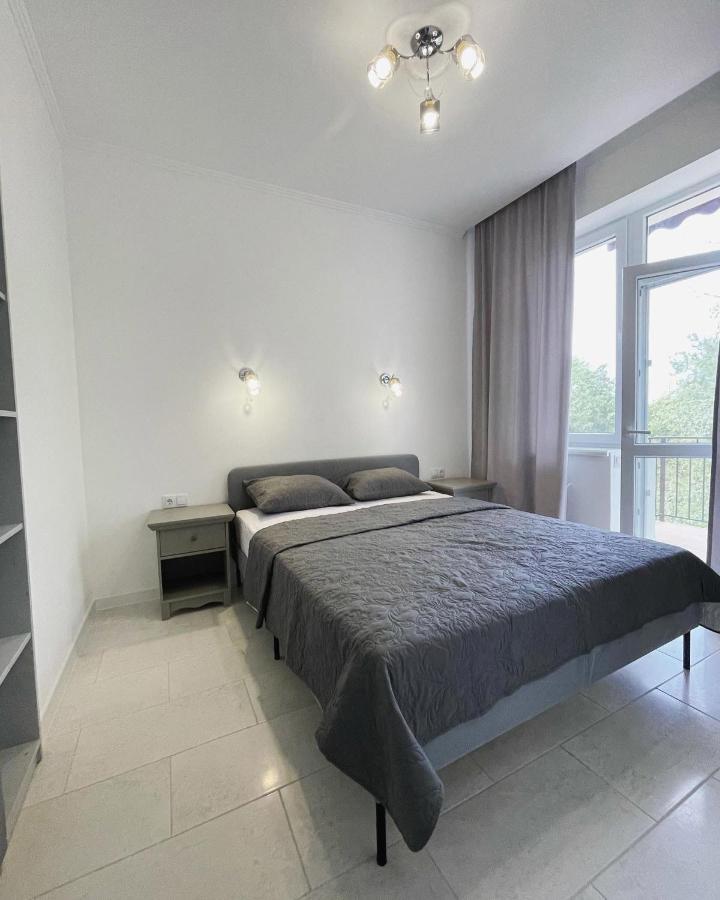 Boutique Hotel Enjoy セルゲーエフカ エクステリア 写真